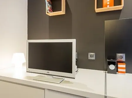 Apartment Le 9eme- Metro Valmy-homalyon Lyon