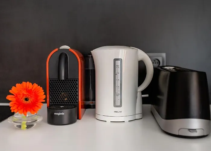 Le 9eme- Metro Valmy-homalyon * リヨン